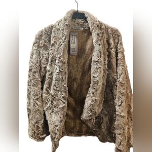 Vine Street Apparel Faux Fur Jacket in Beige and Brown NWT